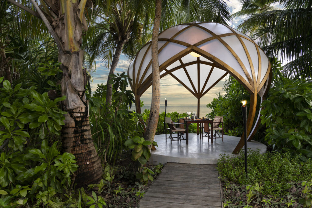 Exotické posezení v&nbsp;restauraci Tribal inspirované africkou a&nbsp;jihoamerickou kulturou