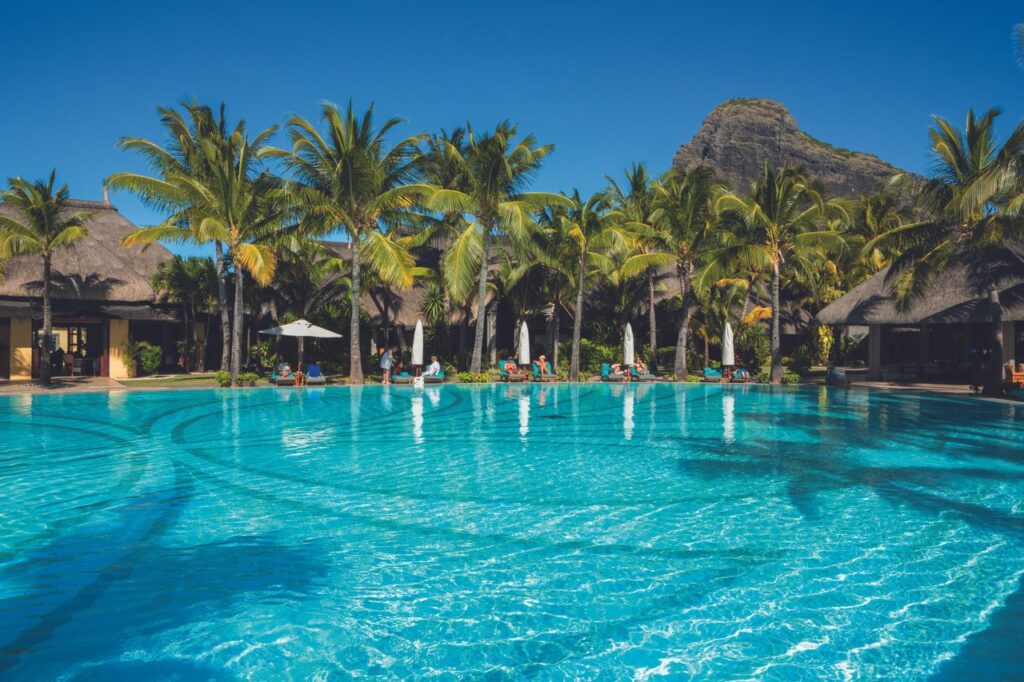 Paradis Beachcomber hotel hlavní bazén.